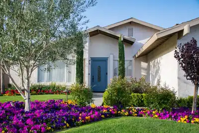 Coachella Poolside Paradise, accommodates up to 10 guest