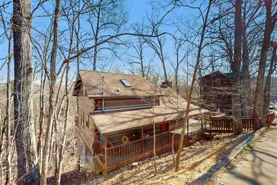 Image de Quintessential mtn cabin w/ hot tub, & serene setting - free attraction tickets
