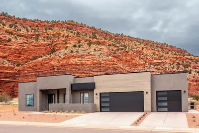 Image de Kanab, Utah Luxury Family Home with Rooftop Deck for Incredible Stargazing! Bryce and Zion Nearby!