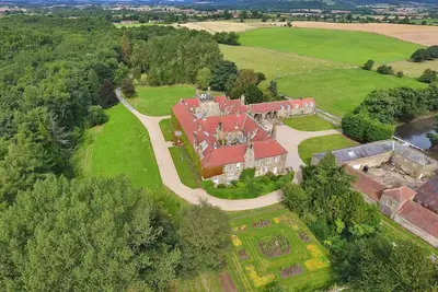 Image de Ingleby Manor - South Front