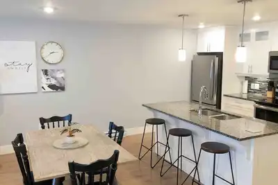 Image de This apartment is a 2 bedroom(s), 1. 5 bathrooms, located in Fredericton, Nb.