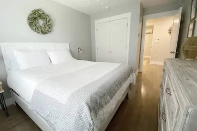 Image de Welcome to our beautiful 2 level townhouse located in uptown Fredericton