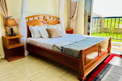 Image de Fully furnished 3-bedroom apartment in a serene and secure environment