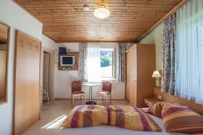 Image de Doppelzimmer mit Dusche/wc, Ruhig - Pension Christophorus