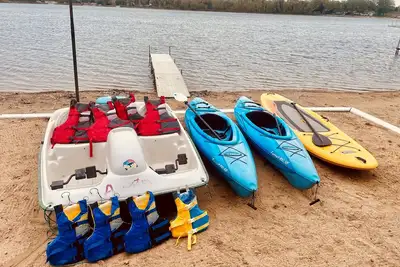 Image de Lakefront Cottage at Rainbow Lake