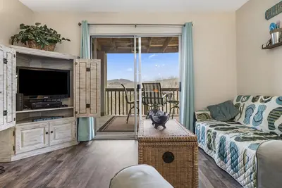 Image de 2br Near Sdc | Lakeview | Step-Free Access