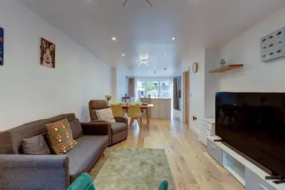 Image de Lillies House | Oxford Holiday Let | 2 Beds & Sleeps 4