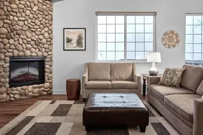 Best Views in Leavenworth from Downtown 2-bedroom Condo