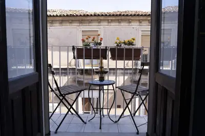 Image de Timeo Central in a historic sicilian baroque building