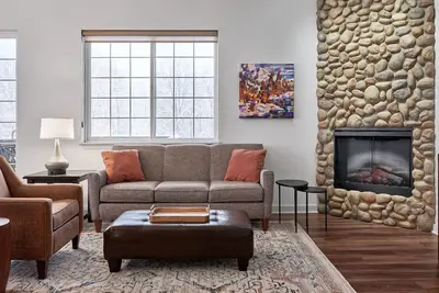 Great Views from 2-bedroom condo in Downtown Leavenworth