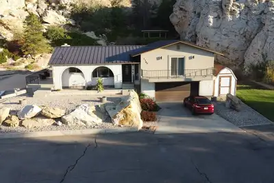 Image de Super Unique 4br 3Bath Nature Home Getaway - 9beds