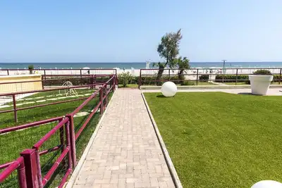 Image de Se054 - Senigallia, sea-front studio at the Residence''Pyramids''