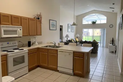 Image de Epic Escapades: 2025 Florida Vacation Homes That Define Luxury!