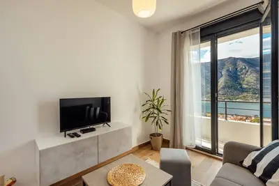 Image de Cozy perfect sea view Lana apartment