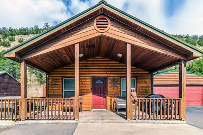 Image de Casual Comforts with hot tub and Pet Friendly!