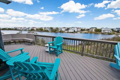 Image de Oceanside, Hot Tub, Lake Views! Dogs Welcome! -Os2j, Jeanes Dream