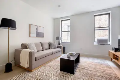 Image de Sweet Chelsea 1br w/ Elev & W/D, nr 8th Ave & Pier 60, by Blueground