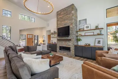 Image de Suncadia 5 Bdrm Home Nestled in the Forest Perfect Private Retreat