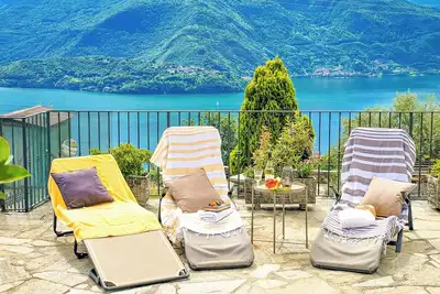 Image de Caninett holiday flat with panoramic terrace