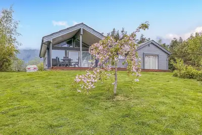 Image de Belle maison à Tørvikbygd avec WiFi