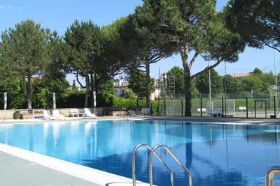 Image de Appartement dans une résidence avec terrains de sport