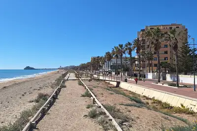 Appartement Los Pinos, à 5 minutes de la plage et de toutes les commodités.