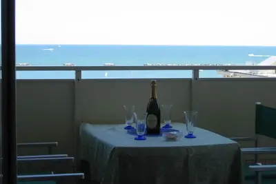 Image de Appartement de vacances Cesenatico pour 1 - 6 personnes avec 3 chambres à coucher - Appartement de v