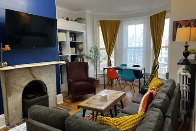 Image de Modern Amenities, Historic Charm, 4-Bdrm Retreat