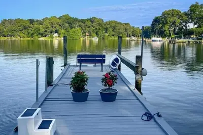 Image de Turning Point on The Little Magothy- Large Private Estate, sleeps 18 Comfortably