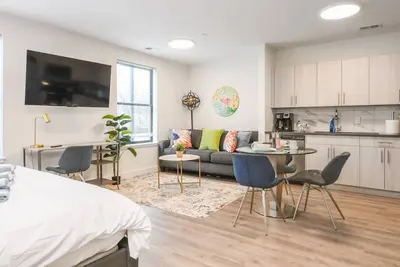 Image de Vibrant Studio King! Free Parking! 30 min to Nyc