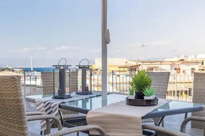 Image de Spacious Maisonette-Roof Top View 80m Corfu Port