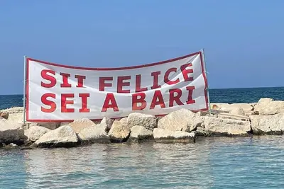 Image de Appartamento in zona centrale adiacente al lungomare in posizione strategica.