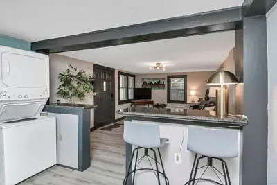 Image de Homey 4br in Earlewood | Whole House | Sleeps 8!