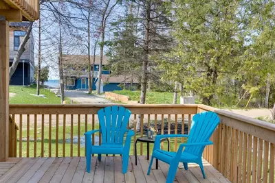 Image de Private Beach access with dozens of 5-star reviews! Stunning and Spacious!