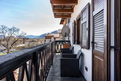 Image de Appartement \"Appartamento Cles\" avec vue sur les montagnes, balcon et Wi-Fi