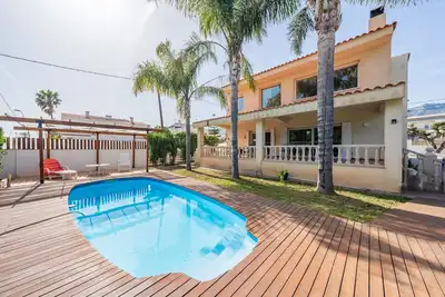Image de Maison de vacances 'Ca La Núria' avec piscine privée, Wi-Fi et climatisation