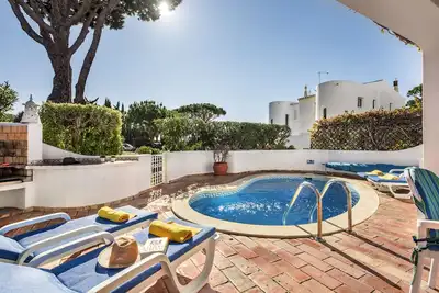 Image de Villa \"Mng Elliott 74\" avec piscine privée et Wi-Fi