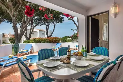 Image de Villa \"Mng Elliott 71\" avec piscine privée et Wi-Fi