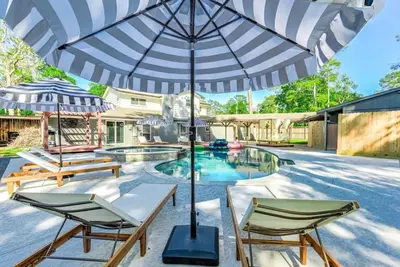 Image de 2King Suites, HeatedPool, Arcade & Pickleball