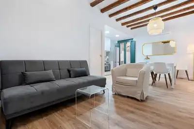 Image de Appartement Tgn centre historique à 10min plage