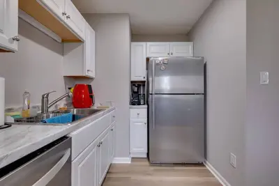 Image de Charming 3br Home Close to City Attractions \n