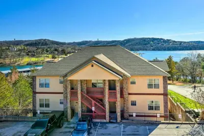 Image de Luxury Condo With Boat Slip