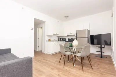 Image de 1-Bdrm Apt - Right in the heart of Downtown - 5 minutes from Wynwood