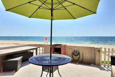 Image de Beachfront 3-Bedroom House with Ocean Views in the Mirador