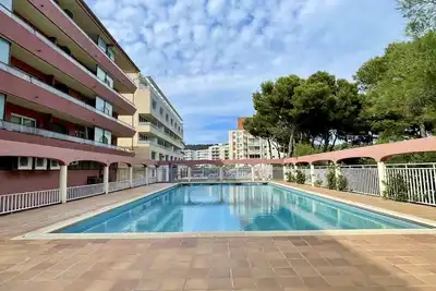 Image de Salles Beach 44 - duplex avec piscine et vue sur la mer