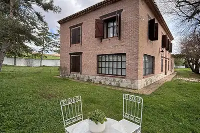 Image de Fantastic Rural House:  300m2, 7 double rooms (up to 18 guests), Garden1100m2