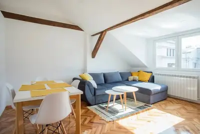 Image de Bright Historic Gem with Mountain Views - Steps from Major Attractions