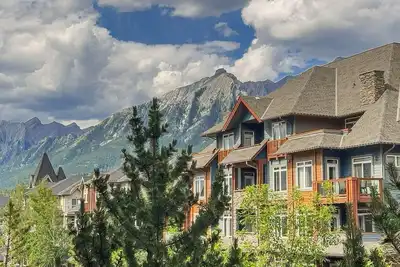 Image de Gorgeous Mountain Condo - Pool & Hot Tub