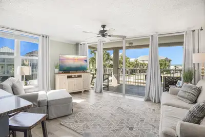 Image de 2br Gulf-View Condo + Pool & Beach Access | Magnolia House 201