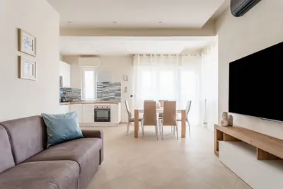 Image de The house of the sun with sea view and 50 meters from the beach of Lido Di Camaiore